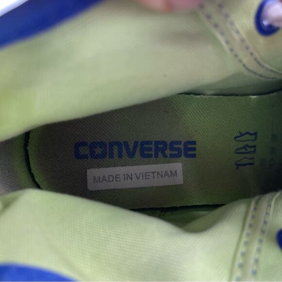 Converse All Star Wedge Sneakers. Size 7. 1.5" Heel. In excellent condition! - Picture 7 of 7